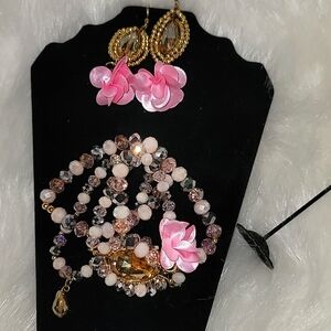 Bracelet and earrings set